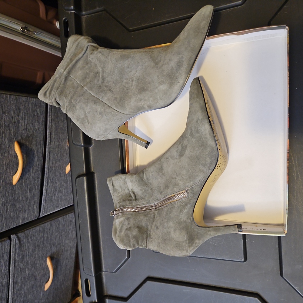 Bella Vita booties